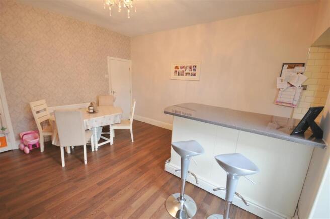 Dining kitchen
