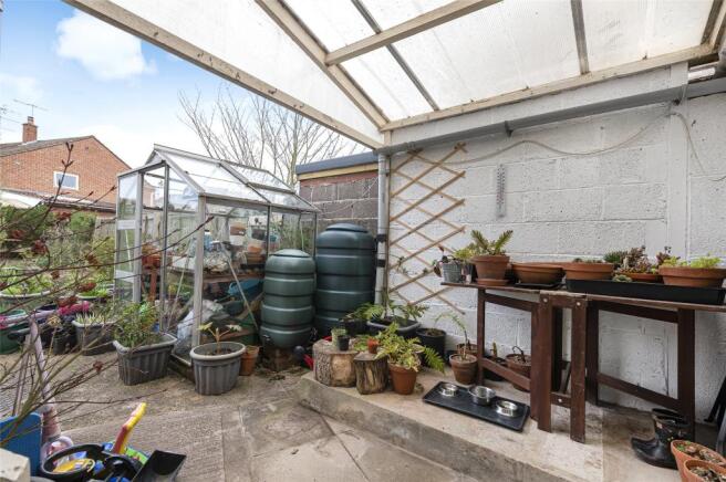 Greenhouse/Side Area