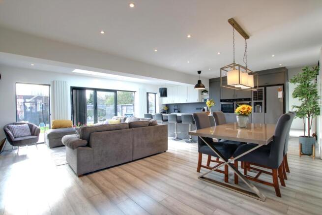 LIVING ROOM DINING ROOM