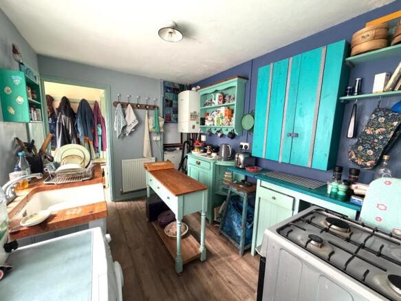 Kitchen.JPG