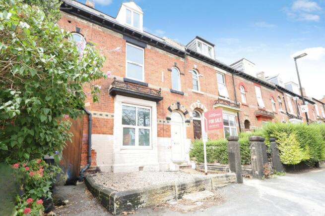 4 bed Terraced for sale Image 12