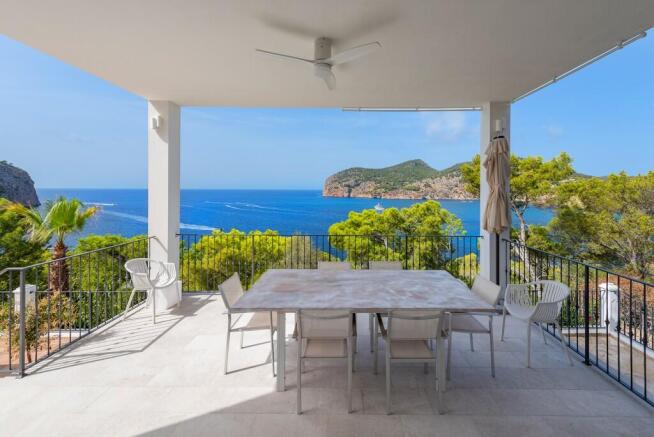 Covered Terrace