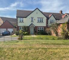 3, York Way, Northampton NN5 6UX