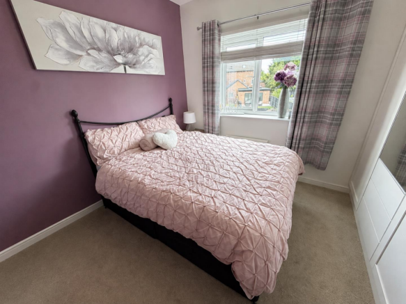 4 bed Town House for sale Image 7