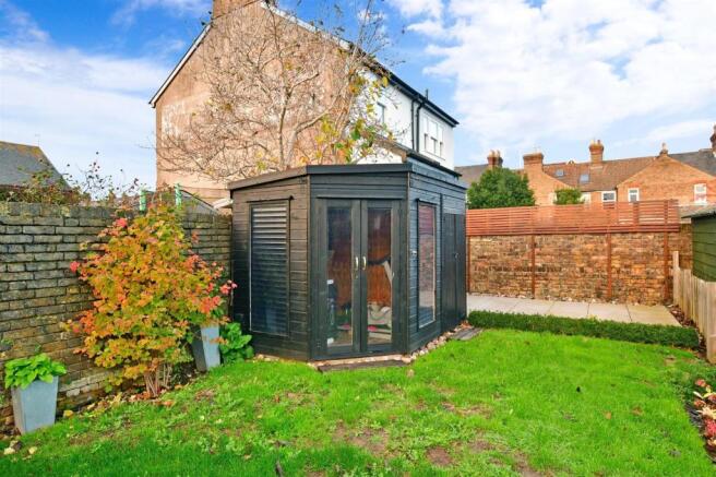 Workshop/Outbuildings