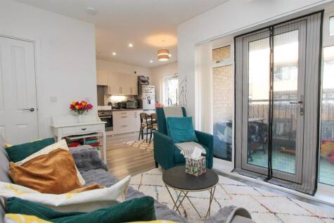 Pointelle House, London Road, Wallington