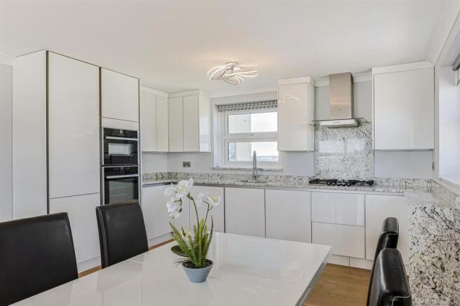 Kitchen / Lounge / Dining Room