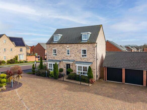 6 Dunsmore Avenue-8.jpg