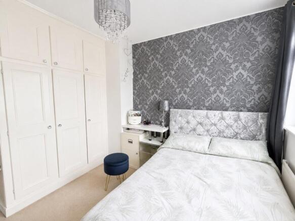 3 bed Semi-Detached for sale Image 6