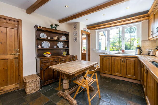 3 bed Cottage for sale Image 9