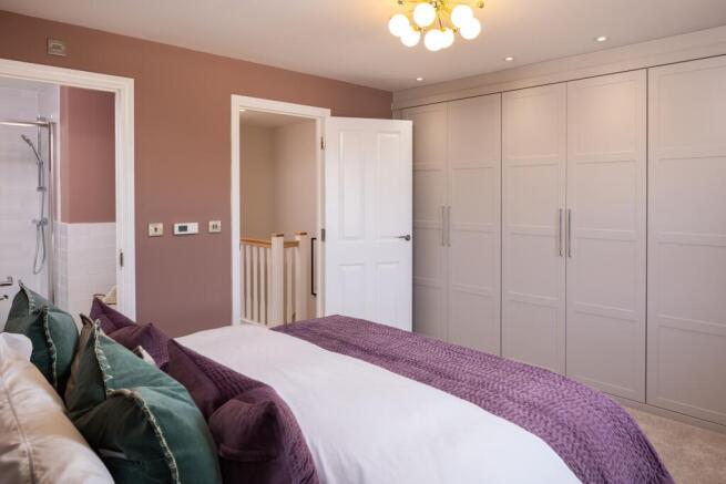 3 bed Terraced for sale Image 6