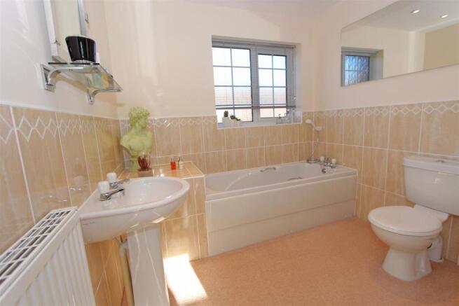 family bathroom.jpg