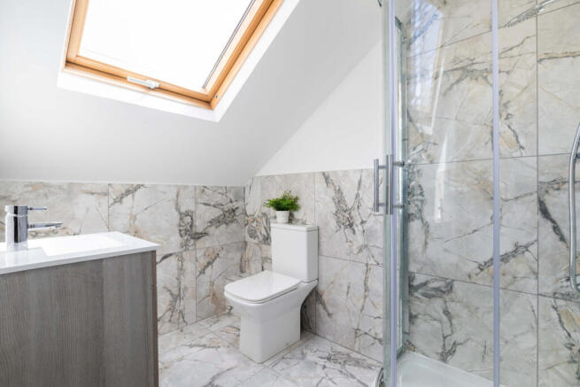 8 bed House to rent Image 9