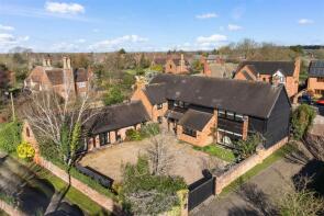 Gryffyn House, Wyre Lane, Stratford-upon-avon CV37 8RQ