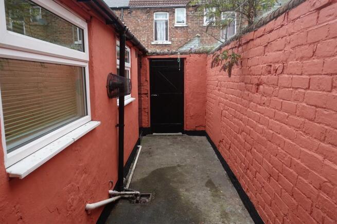 3 bed Private Halls to rent Image 8