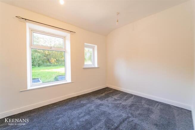 2 bed Terraced for sale Image 8