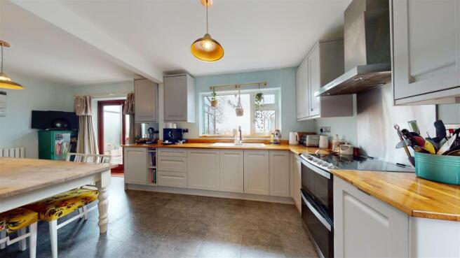 KITCHEN DINER