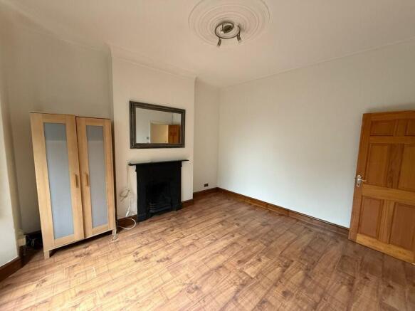 Hainault Road, London, E11 - Widok 4