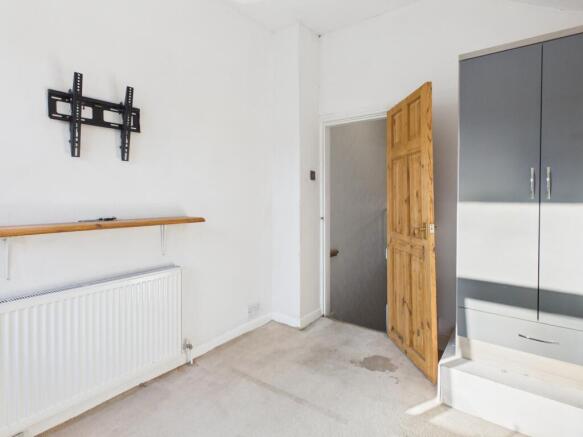 3 bed Terraced for sale Image 10