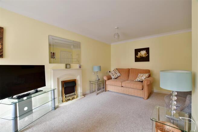 Lounge/ Dining Room