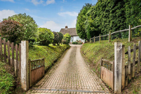 The Street, Lodsworth, Petworth, West Sussex, GU28
