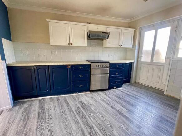 4 bed Terraced for sale Image 5