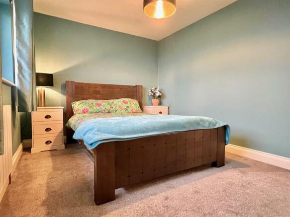 Bedroom 1.jpg