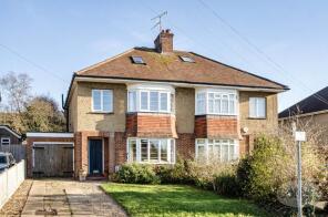 19, Oaklands Road, Petersfield GU32 2EY