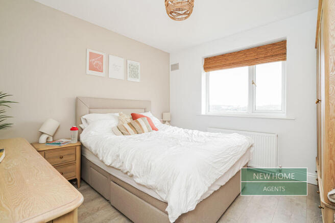 3 bed Semi-Detached for sale Image 9