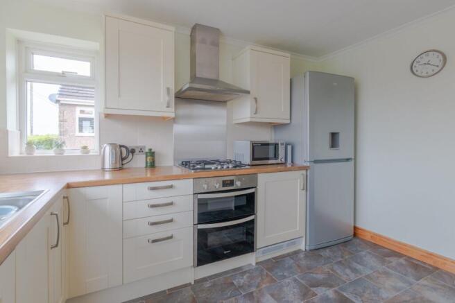 2 bed Bungalow for sale Image 5