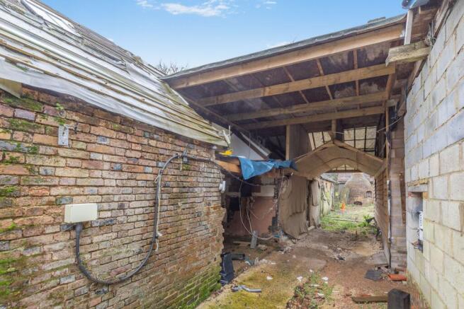 Little Heath Farm, Little Heath Lane, Potten End, Berkhamsted, HP4 2RY