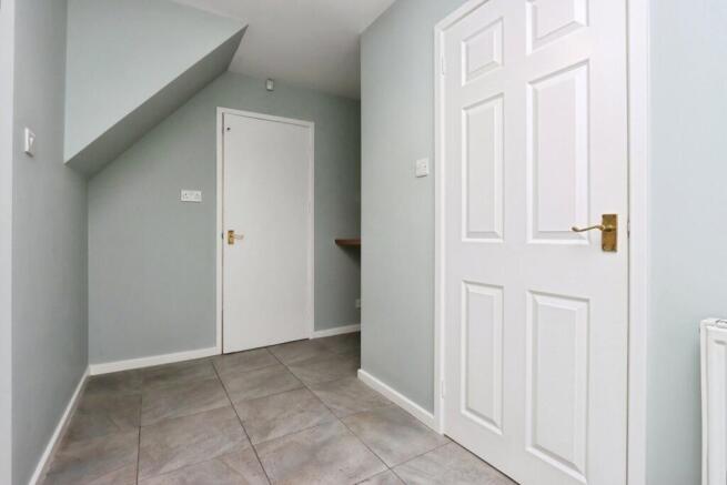4 bed Semi-Detached for sale Image 9