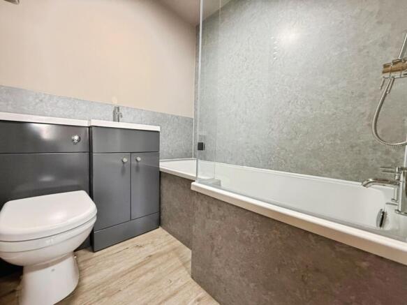 1 bed Apartment to rent Image 7