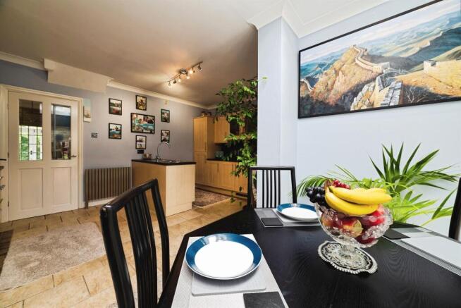 4 bed Detached for sale Image 7