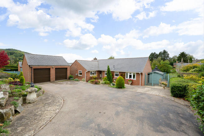 4-bed detached on Goodrich, Spacious Detached Bungalow, £650,000