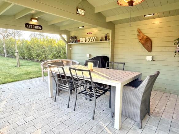 Outdoor Entertaining