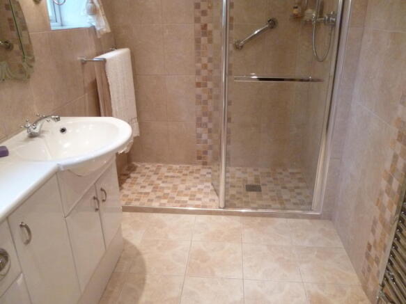 Ground floor shower