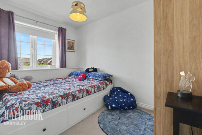 3 bed Semi-Detached for sale Image 12