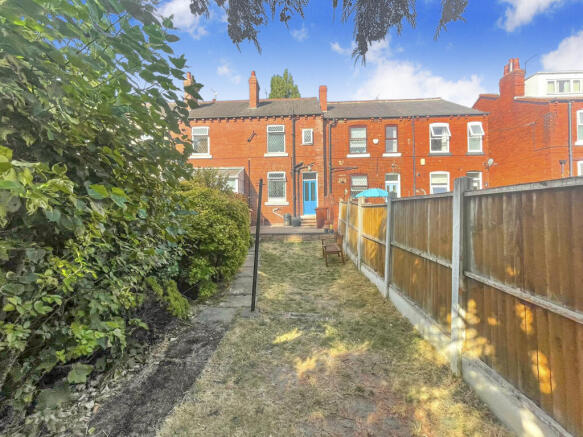 2 bed Terraced for sale Image 11