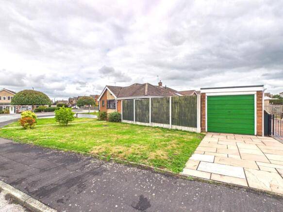 garage and garden