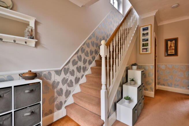 4 bed Detached for sale Image 6