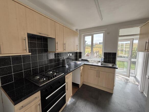 2 bed Terraced for sale Image 5