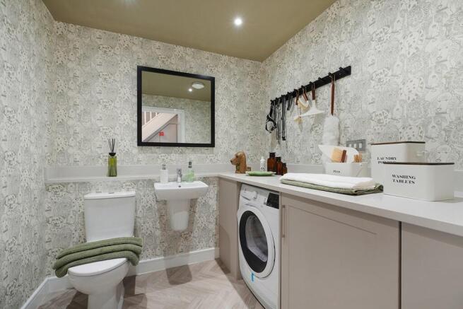 4 bed Detached for sale Image 6