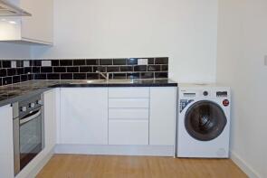 Flat 7, 130 Airedale House, Sunbridge Road, Bradford BD1 2PF