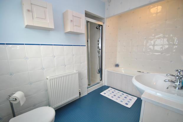 Master En-Suite