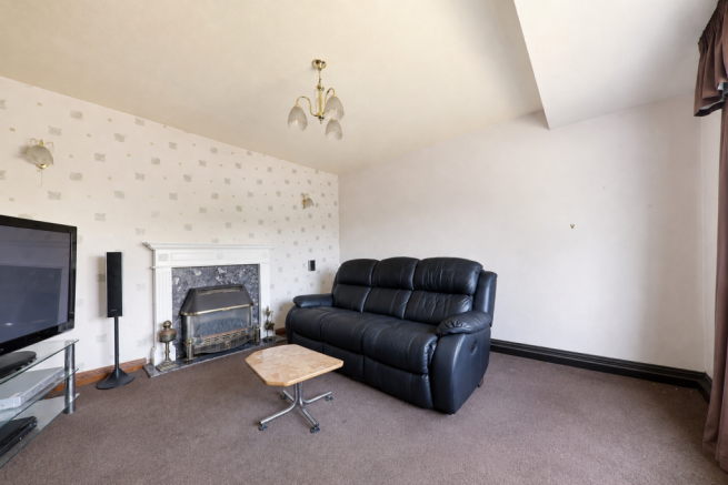3 bed Semi-Detached for sale Image 12