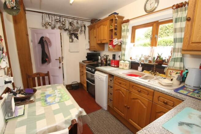 kitchen2.JPG