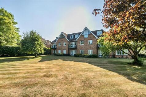 Callaway, Shoppenhangers Road, Maidenhead, SL6