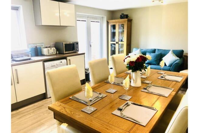 Kitchen/Family Room