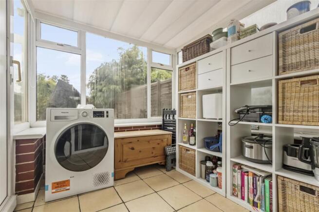 3 bed Terraced for sale Image 7